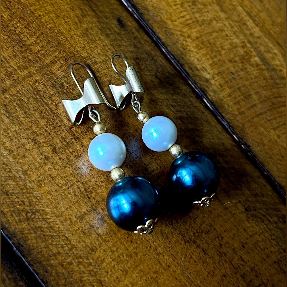 Faux Pearl Bow Earrings
